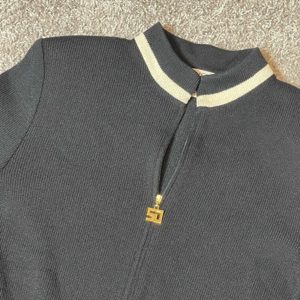 ST. JOHN Collection by Marie Gray | Knit Black Cream Contrast Front Zip